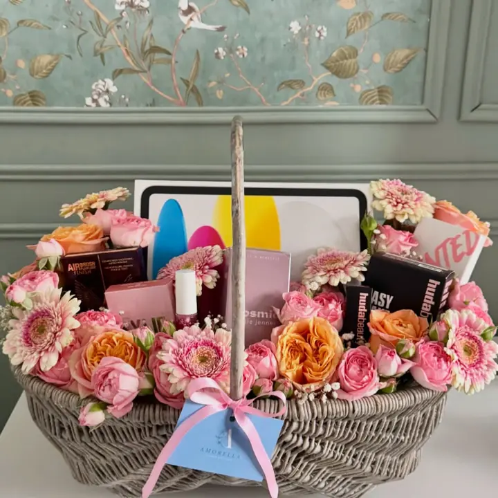 Large flower basket with gerberas, roses and beauty gifts